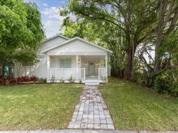Picture of 445 33Rd Avenue N, St Petersburg, FL 33704
