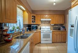 Picture of 1327 Deer Park Court, Sebring, FL 33872