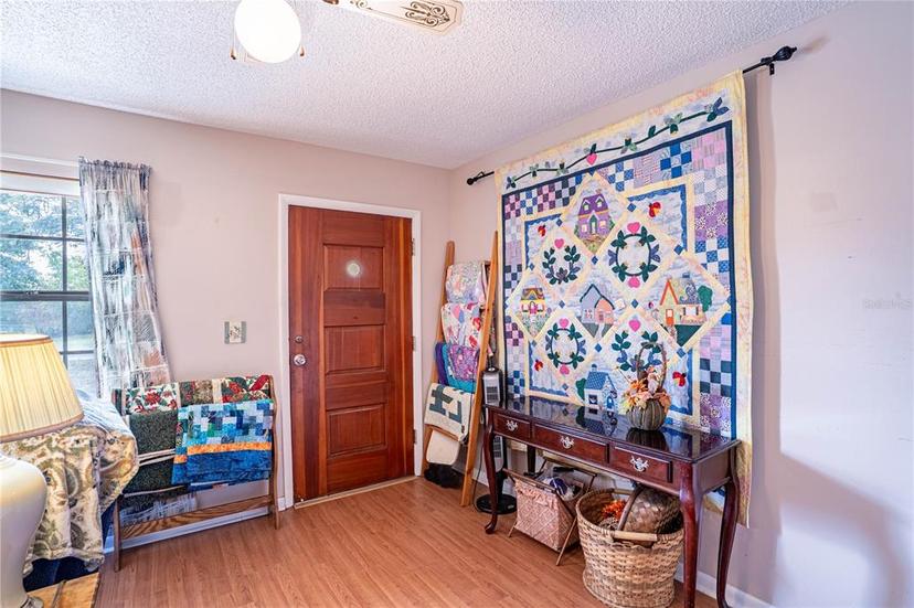Picture of 1327 Deer Park Court, Sebring FL 33872