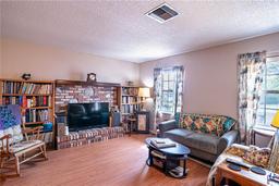 Picture of 1327 Deer Park Court, Sebring, FL 33872