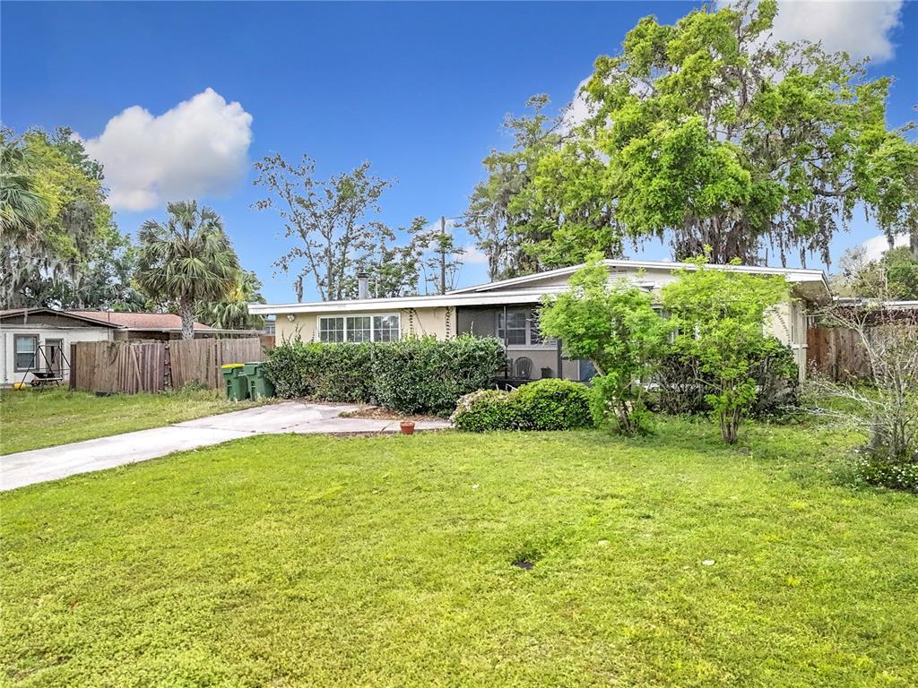 Picture of 515 Scenic St, Leesburg, FL 34748