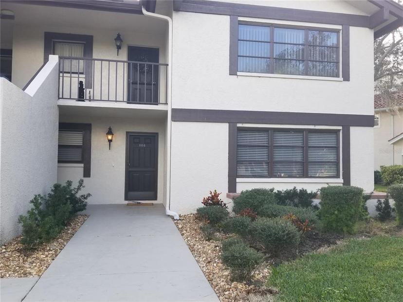 Picture of 5630 Golf Pointe Drive Unit 108, Sarasota FL 34243