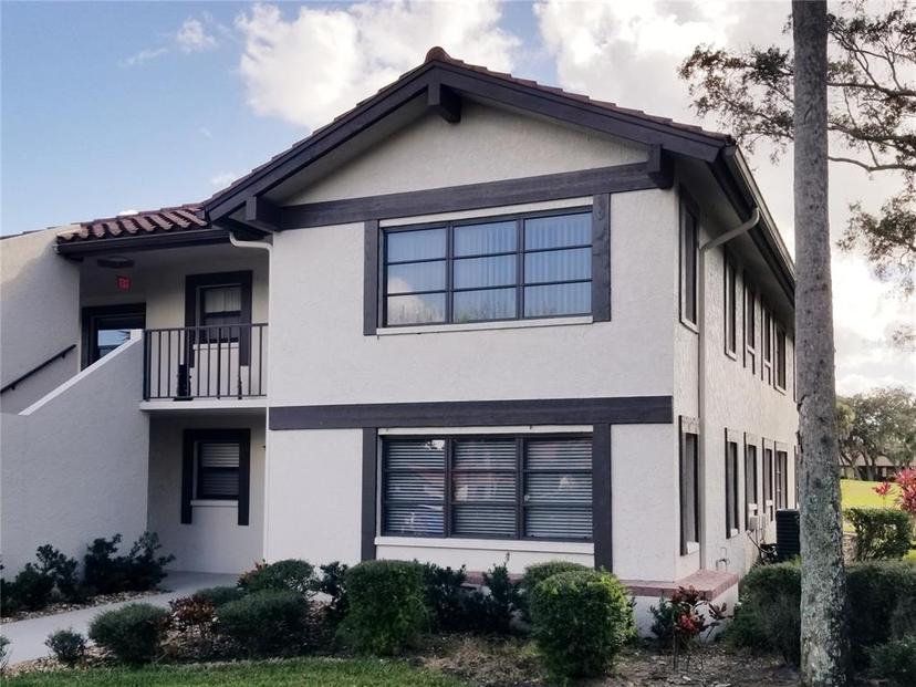 Picture of 5630 Golf Pointe Drive Unit 108, Sarasota FL 34243