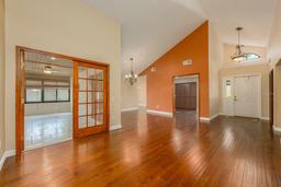 Picture of 7423 Elsworth Court, Orlando, FL 32819