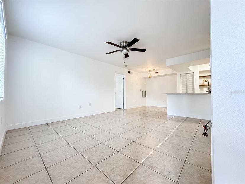 Picture of 3028 Parkway Boulevard Unit 105, Kissimmee FL 34747