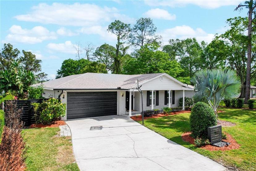 Picture of 5301 Pineview Way, Apopka FL 32703