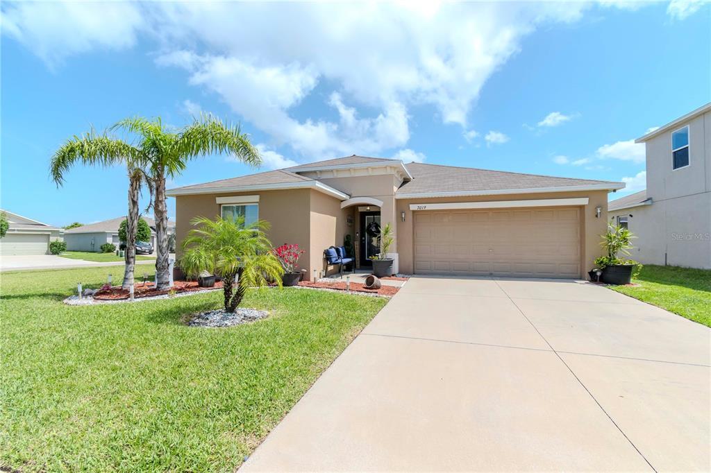Picture of 7019 Wiseman Run Drive, Sun City Center, FL 33573