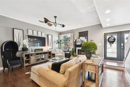 Picture of 166 E Davis Boulevard, Tampa, FL 33606