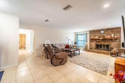 Picture of 2309 6Th Avenue, Deland, FL 32724