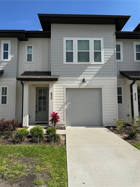 Picture of 835 Longboat Drive, Davenport, FL 33896