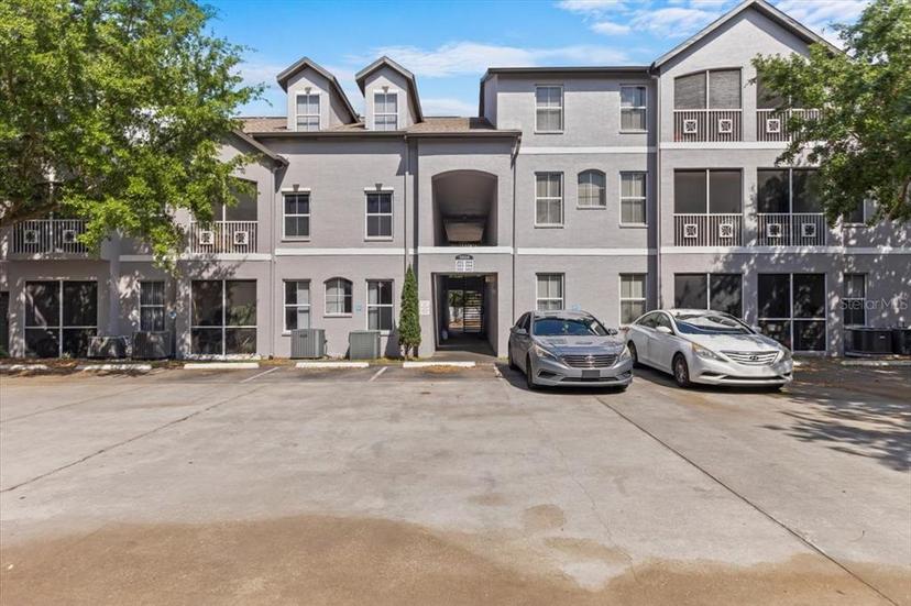Picture of 5024 Sunridge Palms Drive Unit 101, Tampa FL 33617