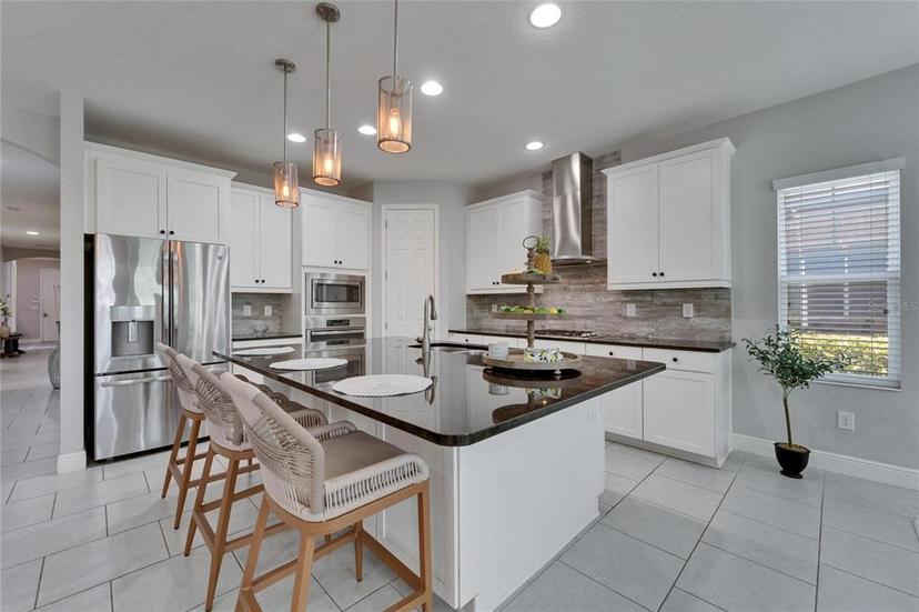 Picture of 606 Winterside Drive, Apollo Beach FL 33572