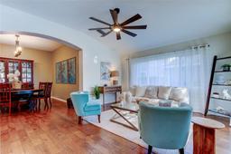 Picture of 10357 Abbotsford Drive, Tampa, FL 33626