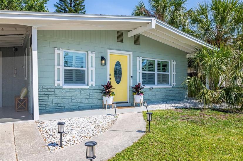 Picture of 4521 W Rogers Avenue, Tampa FL 33611