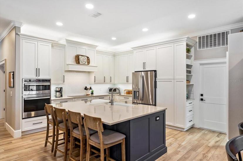 Picture of 9880 Montclair Circle, Apopka FL 32703