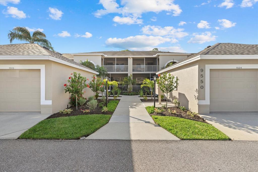 Picture of 9550 High Gate Drive Unit 1526, Sarasota, FL 34238