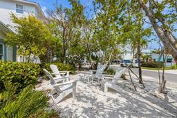 Picture of 214 Palm Avenue, Anna Maria, FL 34216