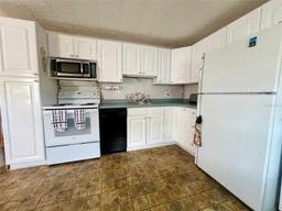 Picture of 1891 Englewood Road Unit 60, Englewood, FL 34223