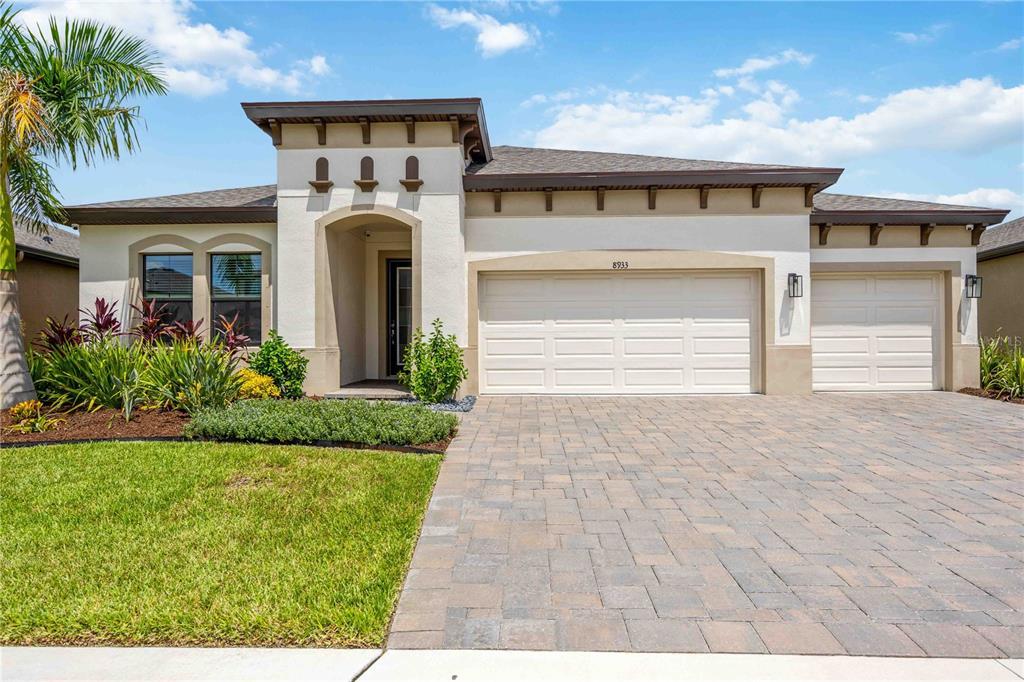 Picture of 8933 Isabella Circle, Parrish, FL 34219