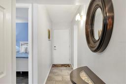 Picture of 625 Beach Road Unit 207, Sarasota, FL 34242