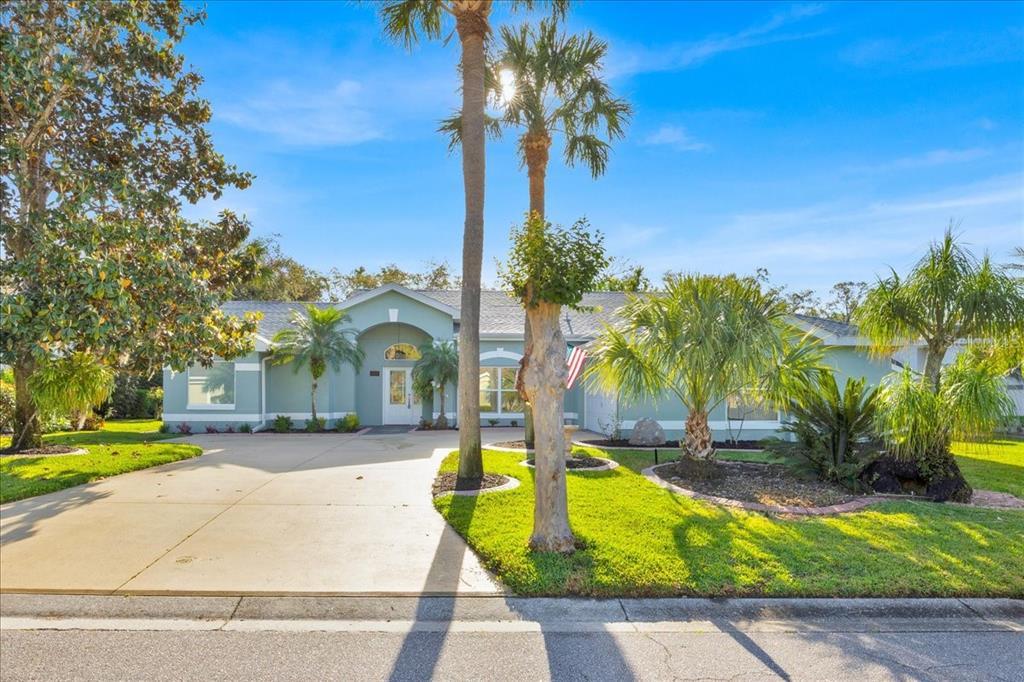 Picture of 1018 Destin Drive, Lake Wales, FL 33898