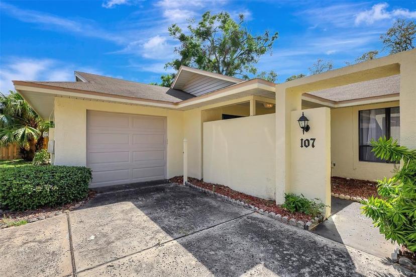 Picture of 107 Parkside Colony Drive, Tarpon Springs FL 34689