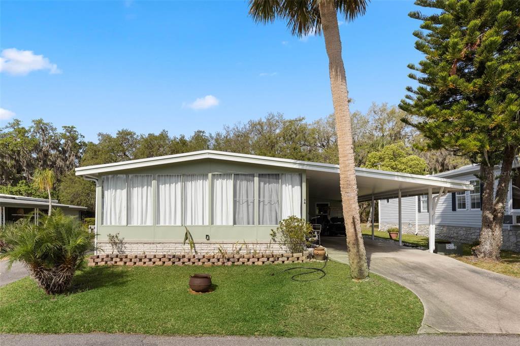 Picture of 8 Cocos Plumosa Drive Unit A, Eustis, FL 32726