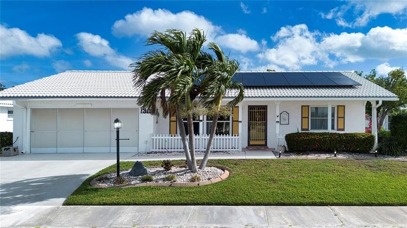 Picture of 1315 Bottlebrush Drive, Bradenton FL 34208