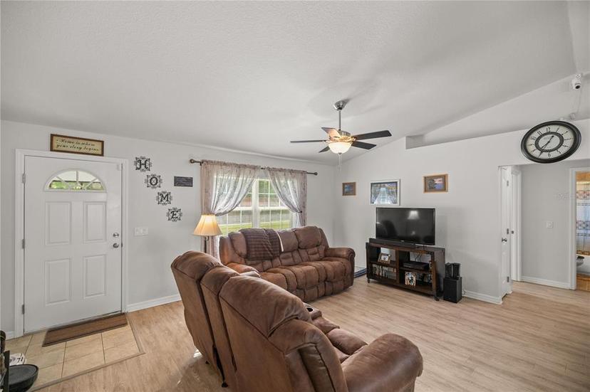 Picture of 122 S Rooks Avenue, Inverness FL 34453