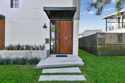 Picture of 1312 W Azeele Street Unit 2, Tampa, FL 33606