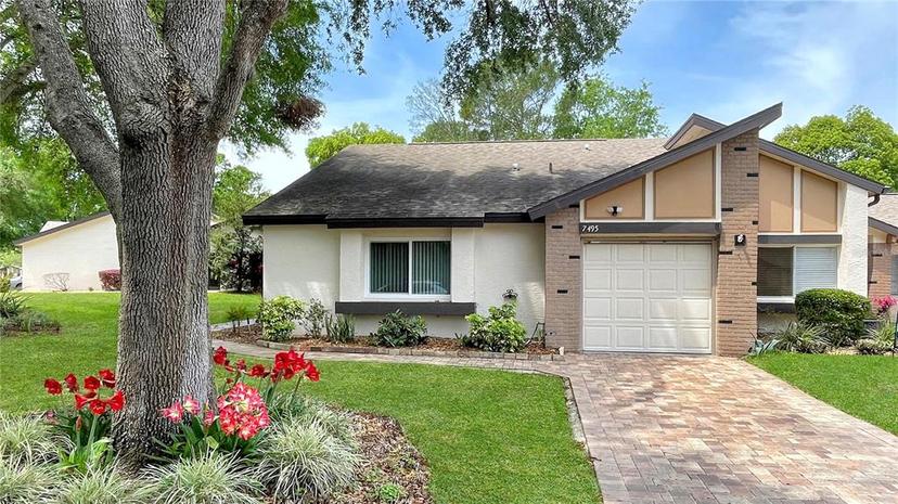 Picture of 7495 Heather Walk Drive, Weeki Wachee FL 34613