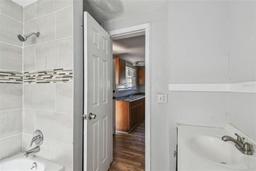 Picture of 2119 W Chestnut Street, Tampa, FL 33607