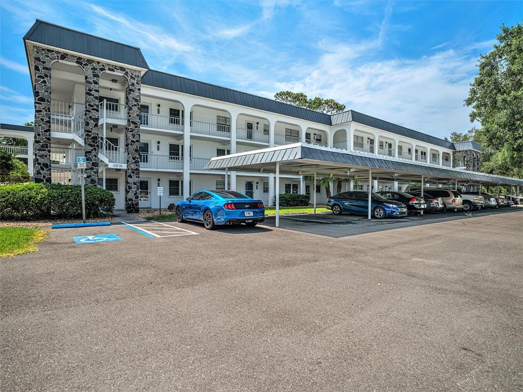 Picture of 4801 Airport Road Unit 118, Zephyrhills, FL 33542