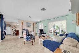 Picture of 6592 19Th Way N, St Petersburg, FL 33702