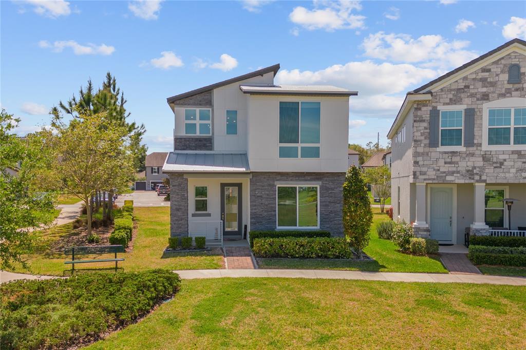 Picture of 1873 White Feather Loop, Oakland, FL 34787