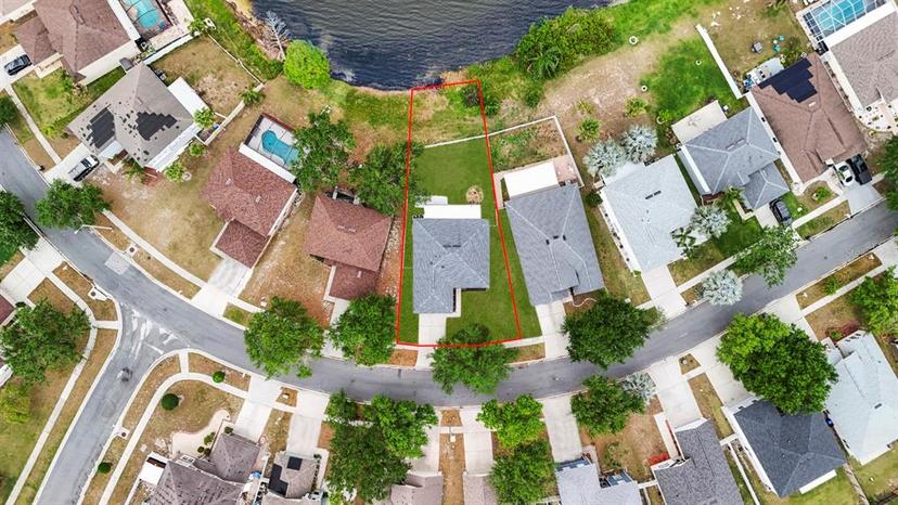 Picture of 12757 Lake Vista Drive, Gibsonton FL 33534