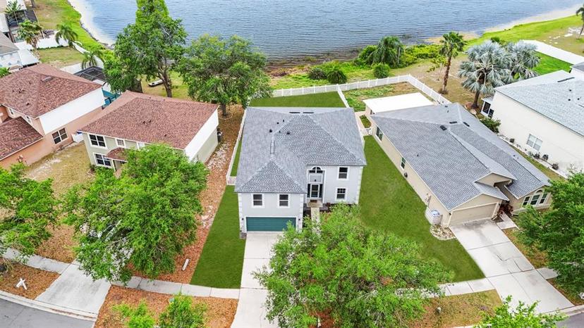 Picture of 12757 Lake Vista Drive, Gibsonton FL 33534