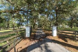 Picture of 11795 SW Highway 484, Dunnellon, FL 34432