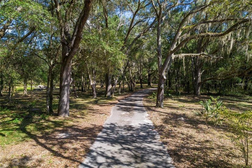 Picture of 11795 SW Highway 484, Dunnellon FL 34432