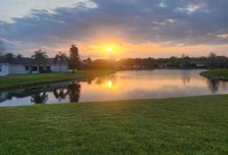 Picture of 4174 70Th Street Circle E, Palmetto, FL 34221