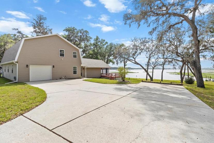 Picture of 6443 W Riverbend Road, Dunnellon FL 34433