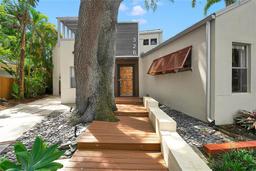 Picture of 326 16Th Avenue Ne, St Petersburg, FL 33704
