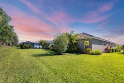 Picture of 12710 Coastal Breeze Way, Bradenton, FL 34211