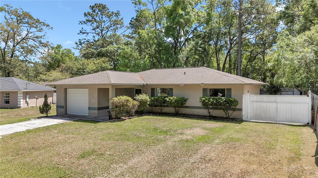 Picture of 9 Hemlock Terrace Pass, Ocala, FL 34472