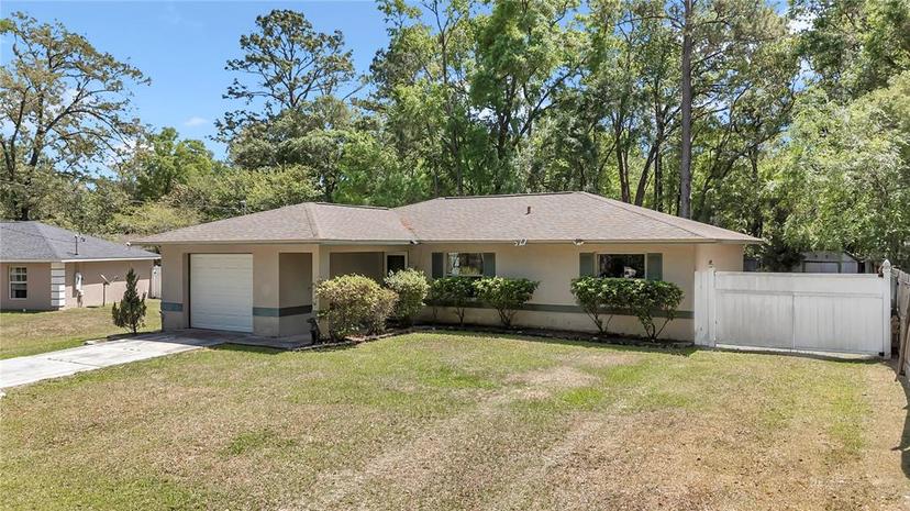 Picture of 9 Hemlock Terrace Pass, Ocala FL 34472