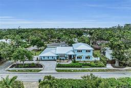 Picture of 4153 Camino Real, Sarasota, FL 34231