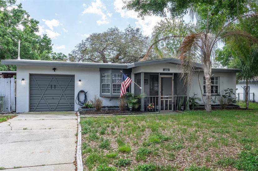 Picture of 809 S Palm Drive, Largo FL 33770