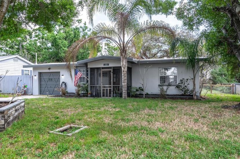 Picture of 809 S Palm Drive, Largo FL 33770