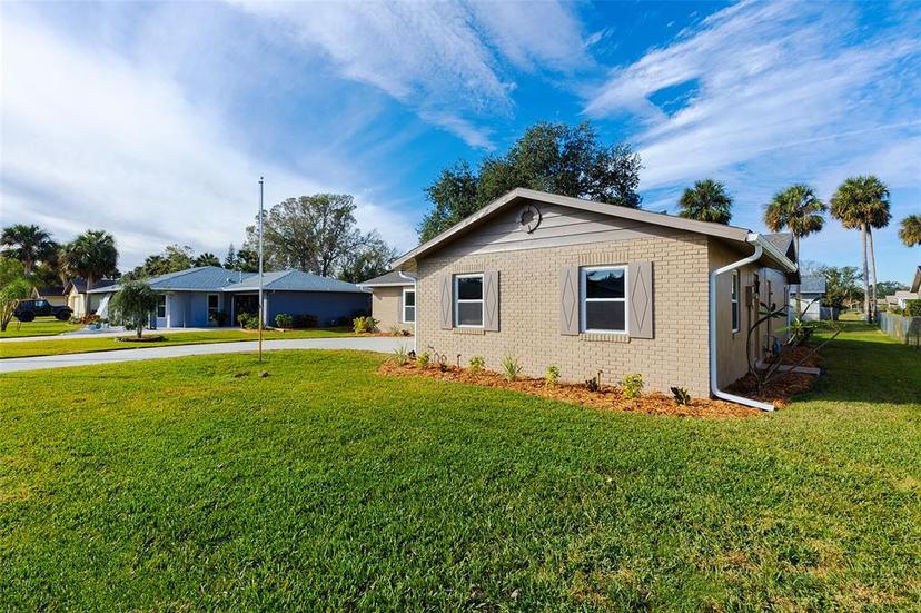 Picture of 240 Wellington Drive, Daytona Beach FL 32119