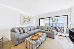 Picture of 6365 Bahia Del Mar Boulevard Unit 210, St Petersburg, FL 33715
